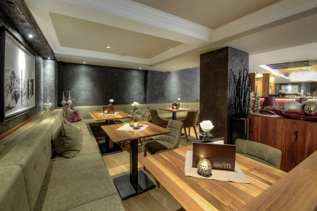 Hotel Brigitte Ischgl 4*,